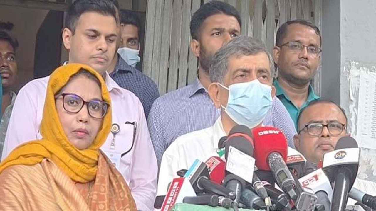 প্রশ্নফাঁসের কোনো সুযোগ অসাধু চক্র পাবে না: শিক্ষা উপদেষ্টা