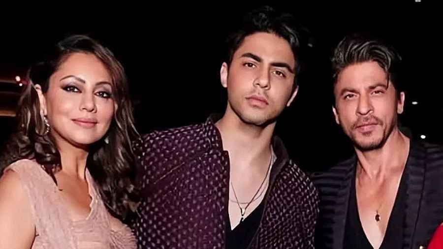 শাহরুখপুত্র আরিয়ান কোন ধর্মের অনুসারী?