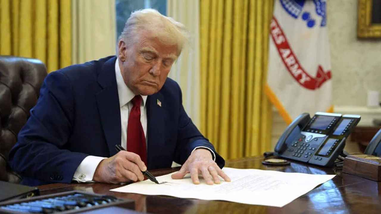 ইরানে হামলার অনুমোদন দিয়েছেন ট্রাম্প