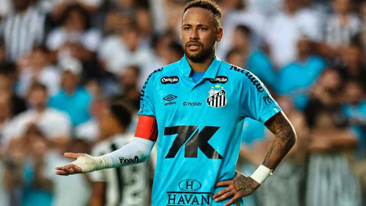 হাত দিয়ে গোল করার যে ব্যাখ্যা দিলেন নেইমার