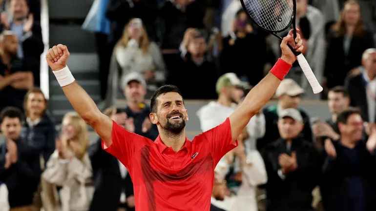 রেকর্ড গড়ে ফ্রেঞ্চ ওপেনের সেমিতে জোকোভিচ