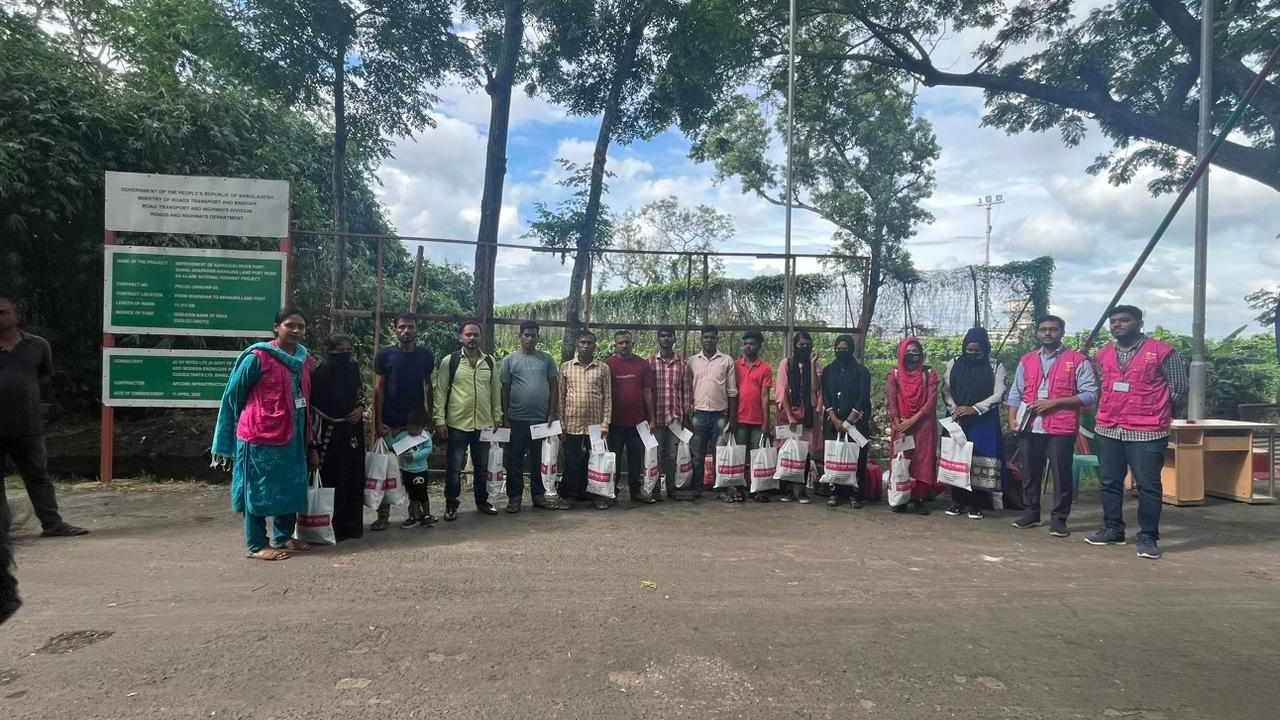 ত্রিপুরা থেকে ফিরলেন ছয় নারীসহ ১৪ বাংলাদেশি