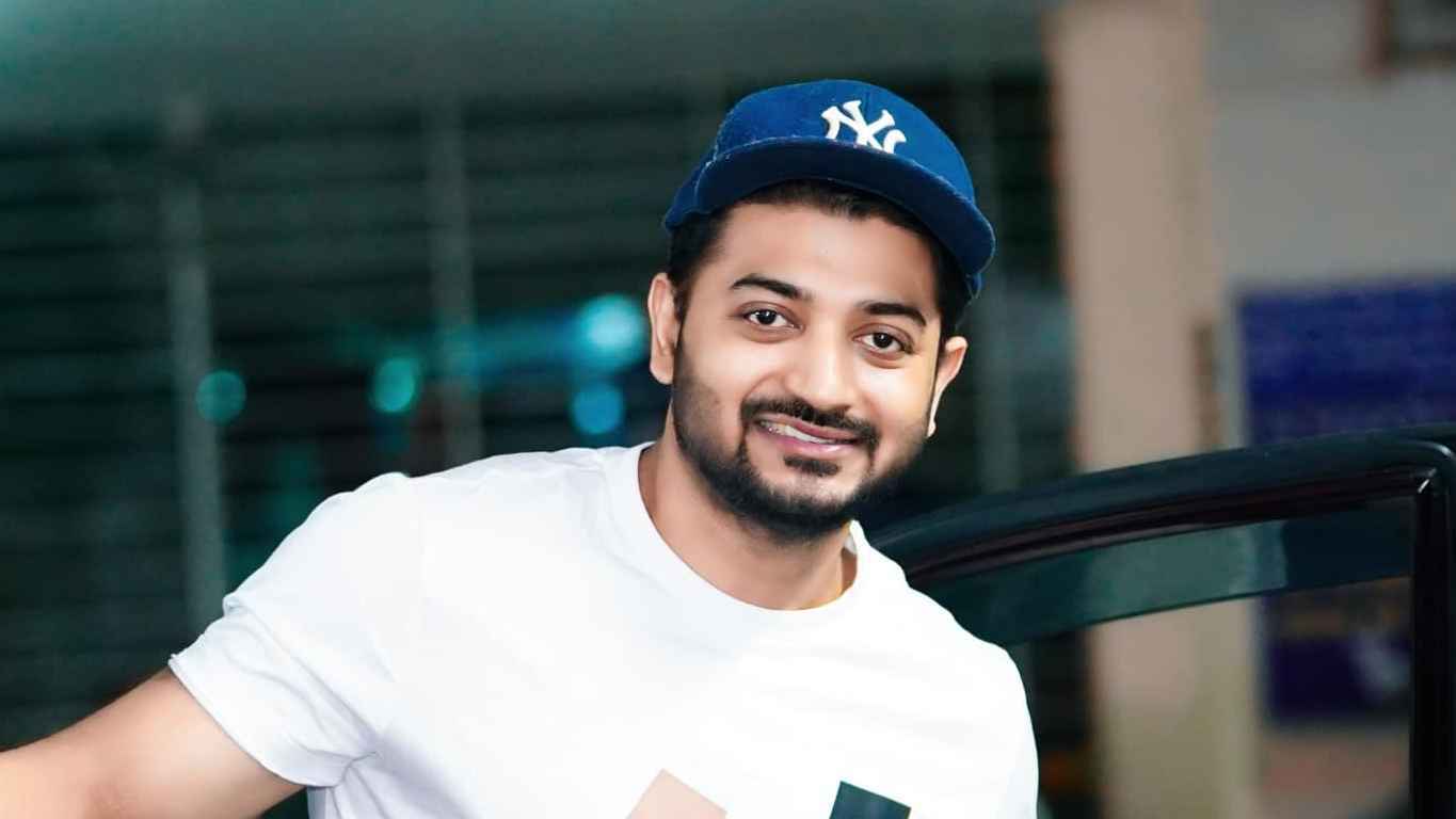 দুর্ঘটনার কবলে নায়ক বাপ্পি, অল্পের জন্য বেঁচে গেলেন 