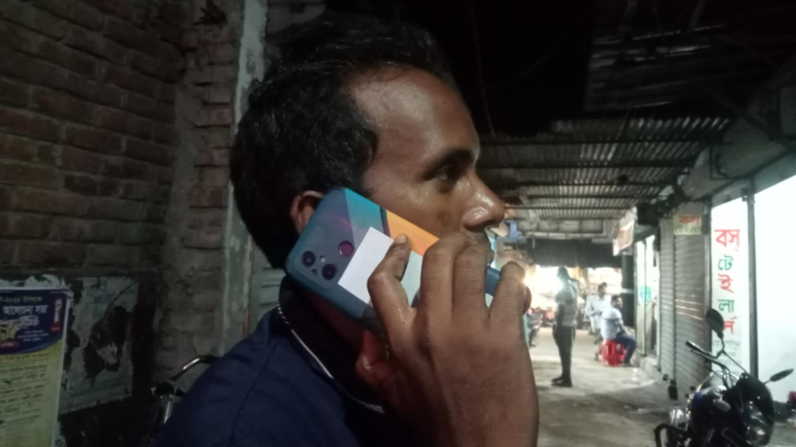 সুন্দরগঞ্জে মোবাইল নেটওয়ার্ক বিভ্রাট, যোগাযোগ ব্যবস্থা ব্যাহত