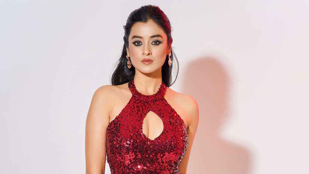 সন্তান নিয়ে পরিকল্পনা জানালেন শাকিবের নায়িকা