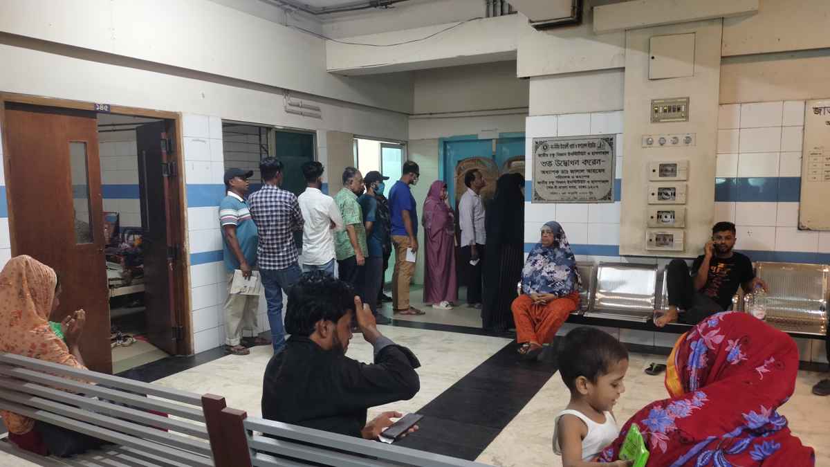 জাতীয় চক্ষু বিজ্ঞানে সীমিত পরিসরে আউটডোর সেবা চালু