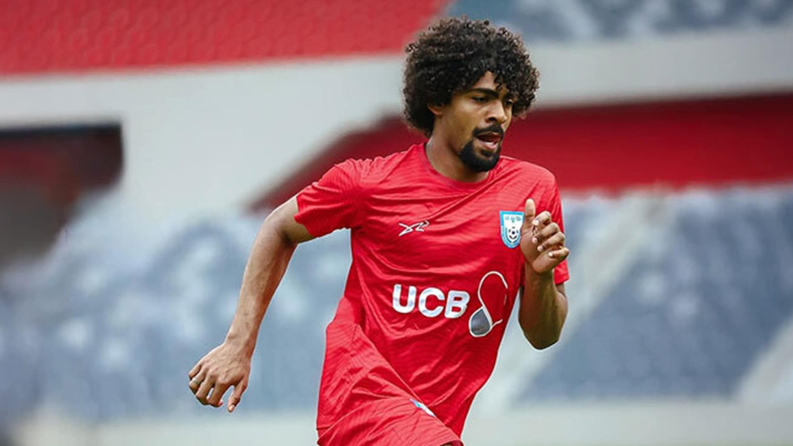 হামজার অভিষেক গোলে এগিয়ে বাংলাদেশ