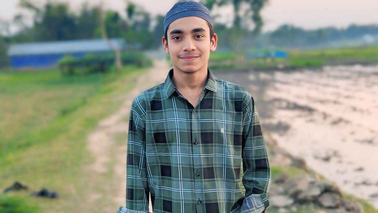 কুমিল্লায় গলায় ফাঁস দিয়ে যুবকের আত্মহত্যা