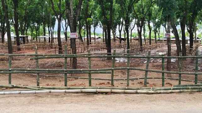 চার বছরে দেড় কোটি টাকা রাজস্ব লোপাট, টেন্ডার বাদে হাট দখলে পাঁয়তারা