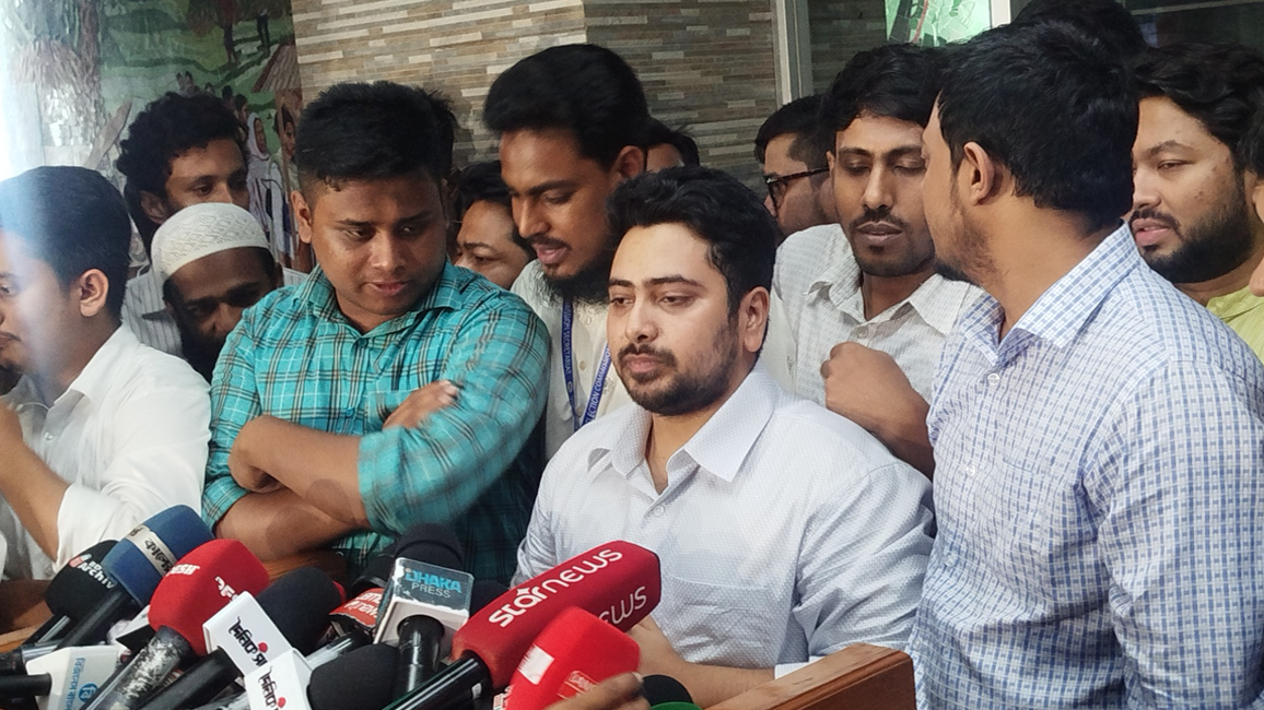 শাপলা পেতে আইনগত সমস্যা দেখি না: নাহিদ