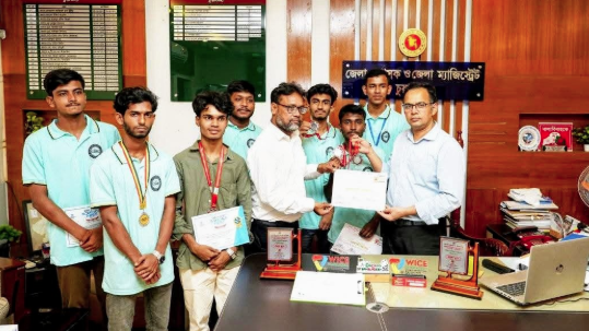 বিশ্বমঞ্চে চুয়াডাঙ্গা সায়েন্স অ্যান্ড রোবোটিক্স ক্লাবের সাফল্য