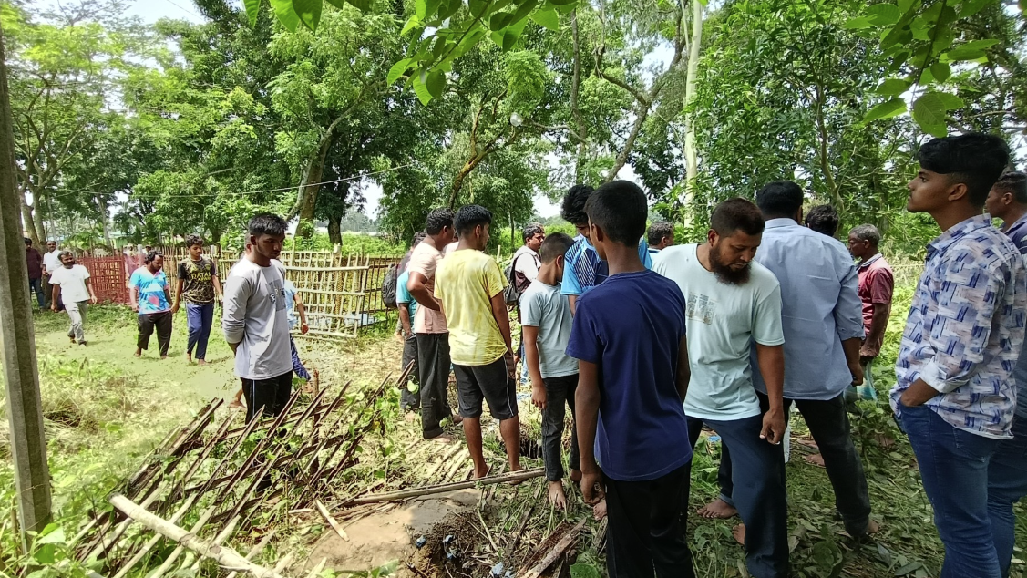 পঞ্চগড়ে কবর খুঁড়ে ৫ কঙ্কাল চুরি