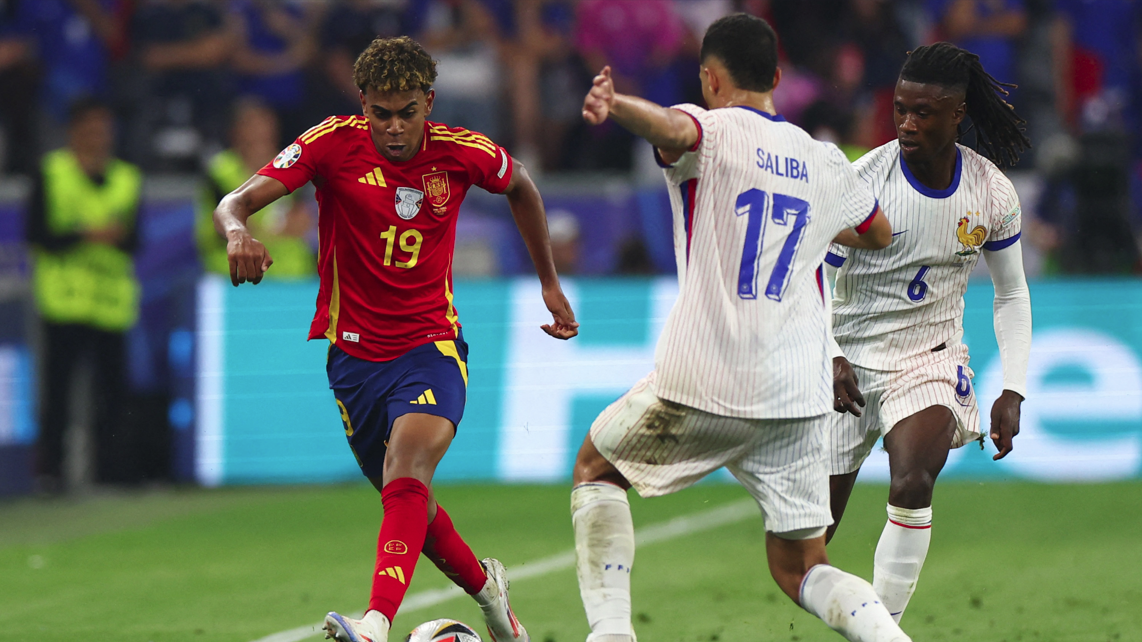 ৯ গোলের রুদ্ধশ্বাস থ্রীলারে ফ্রান্সকে হারিয়ে ফাইনালে স্পেন