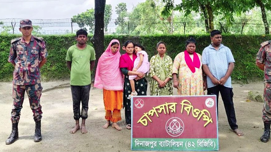 ঠাকুরগাঁও সীমান্তে ৭ জনকে পুশইন