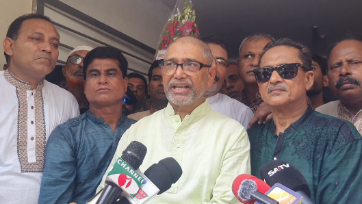 উন্নয়নশীল দেশ গড়তে হলে সংস্কারকে এগিয়ে নিতে হবে: আযম খান