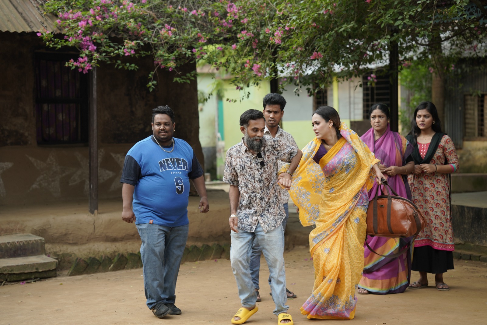 WhatsApp_Image_2025-06-18_at_14.25.50 WhatsApp_Image_2025-06-18_at_14.25.50