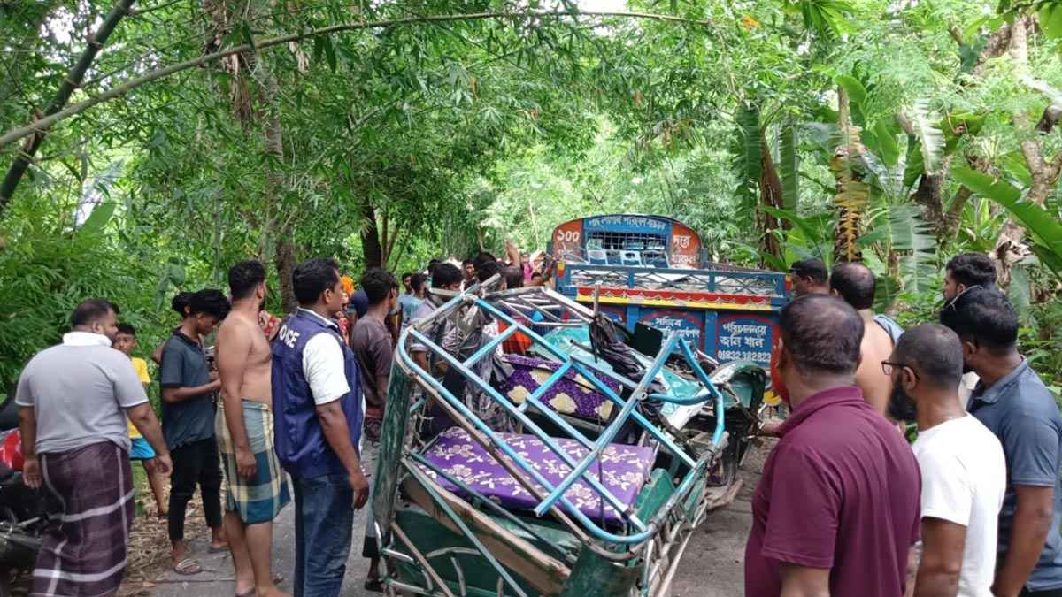 নড়াইলে ট্রলি ও ইজিবাইকের সংঘর্ষে নিহত ২