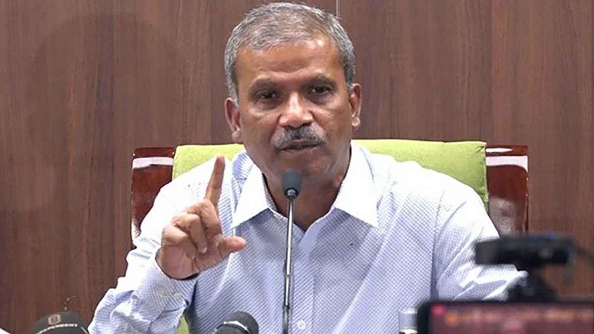 আন্দোলনকারীদের আশার কথা শুনালেন আইন উপদেষ্টা