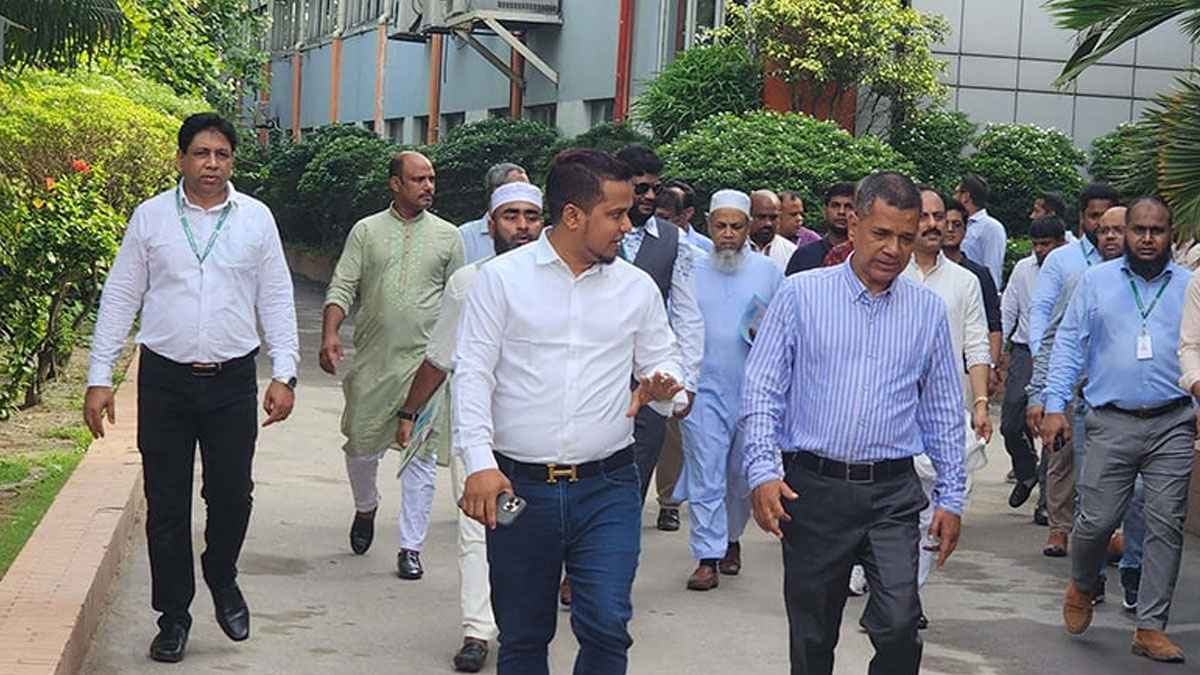 নারায়ণগঞ্জে গ্যাস সংকট নিয়ে সরেজমিনে তিতাস-পেট্রোবাংলা