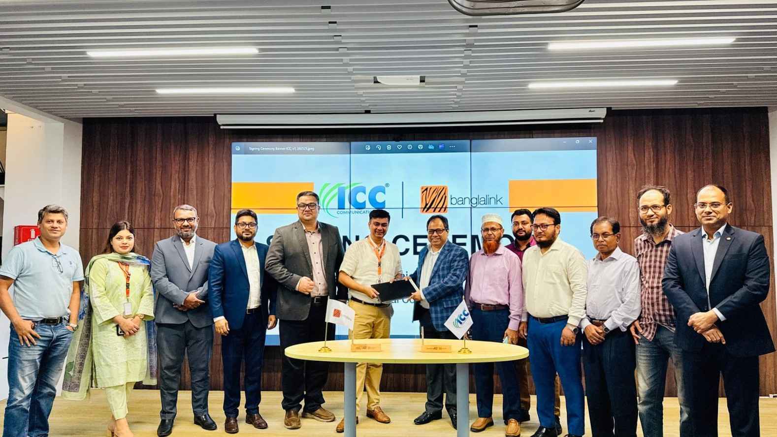 বাংলালিংক ও আইসিসি কমিউনিকেশনের চুক্তি স্বাক্ষর