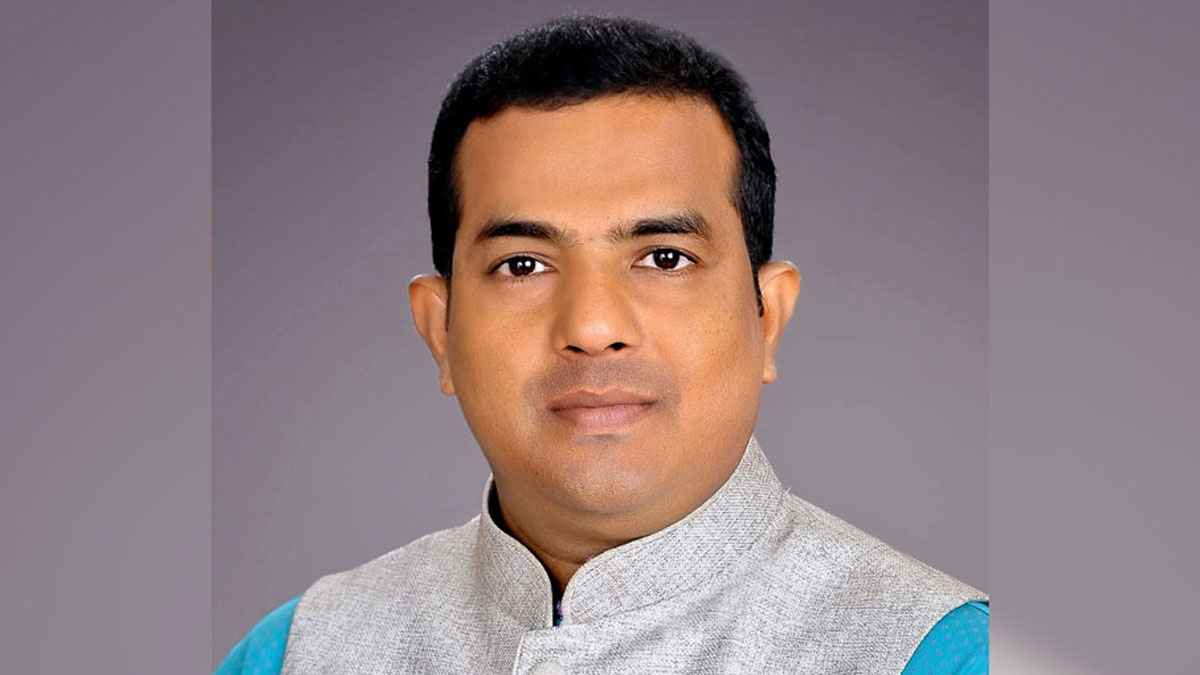 ভারতে পালিয়ে যাওয়ার সময়ে যুবলীগ নেতা গ্রেফতার