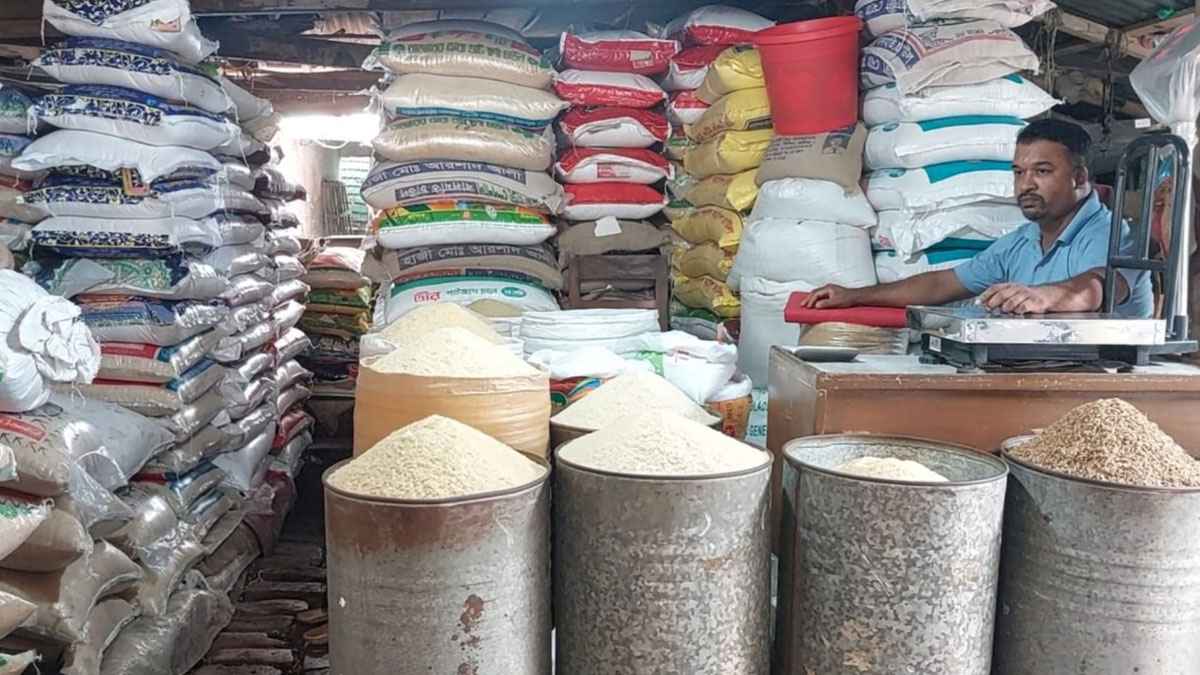 ঝালকাঠিতে ভরা মৌসুমেও চালের বাজার ঊর্ধ্বমুখী