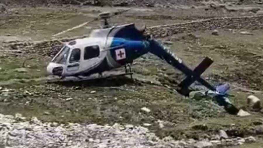 ভারতে হেলিকপ্টার বিধ্বস্ত হয়ে পাইলটসহ সব আরোহী নিহত