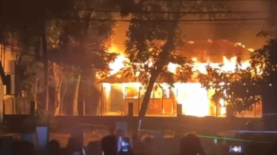 ব্রাহ্মণবাড়িয়ায় দুই গোষ্ঠীর সংঘর্ষে পুলিশসহ আহত ৩০