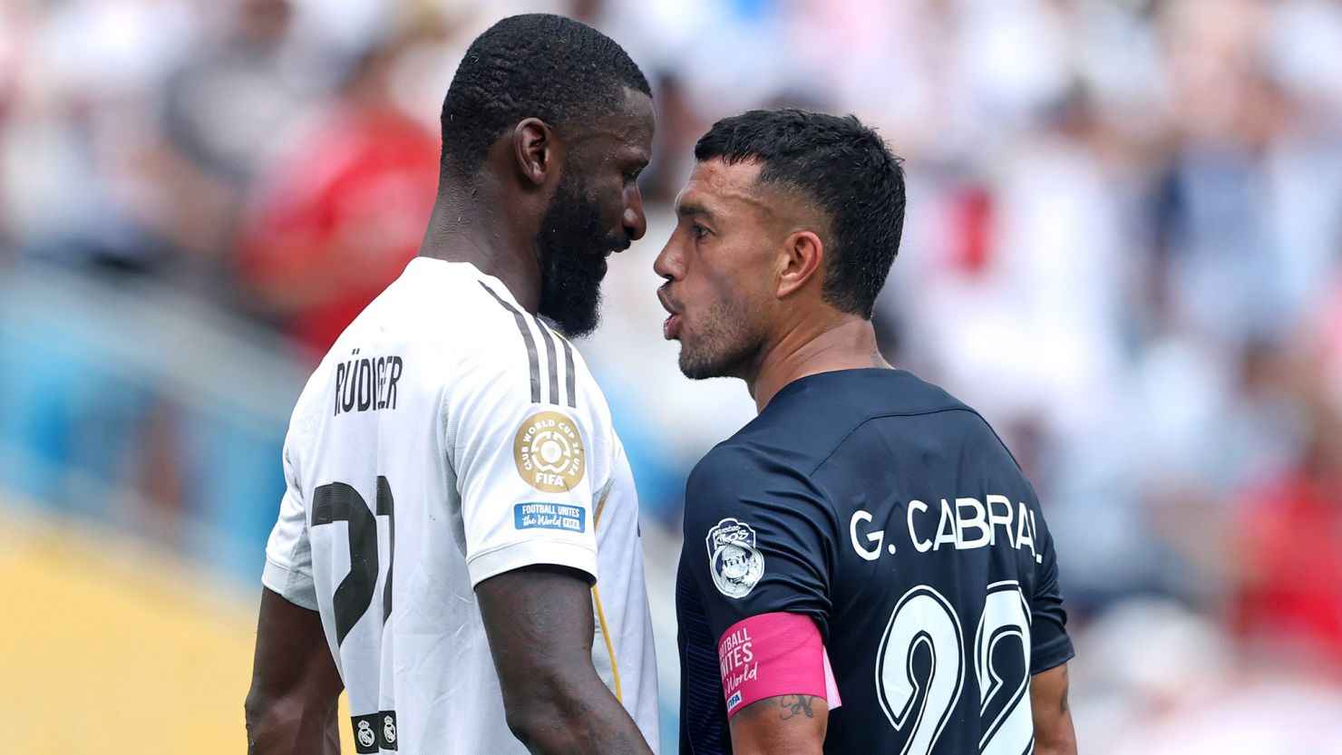 ক্লাব বিশ্বকাপের ম্যাচে বর্ণবাদের শিকার রিয়ালের তারকা ফুটবলার