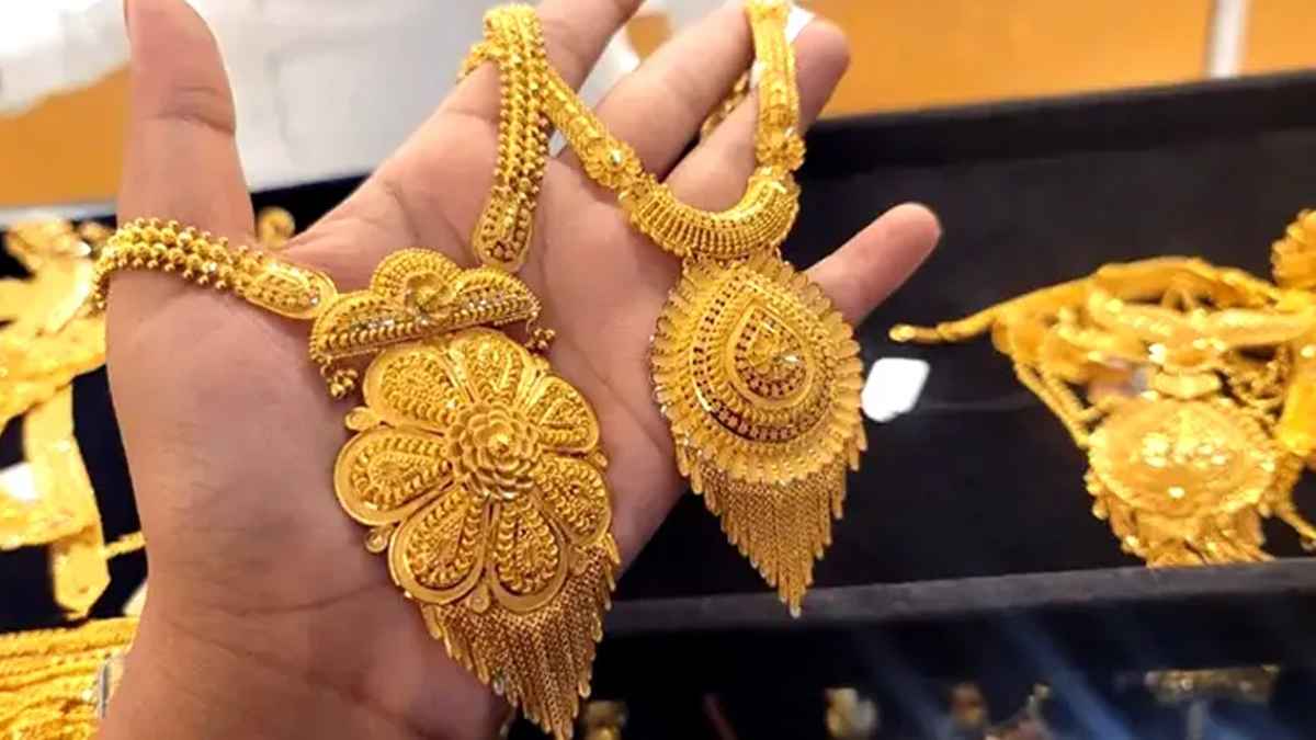 কয়েক দফা পতনের পর বেড়েছে স্বর্ণের দাম