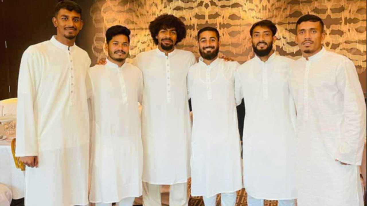 ঈদের নামাজে জামাল-হামজারা