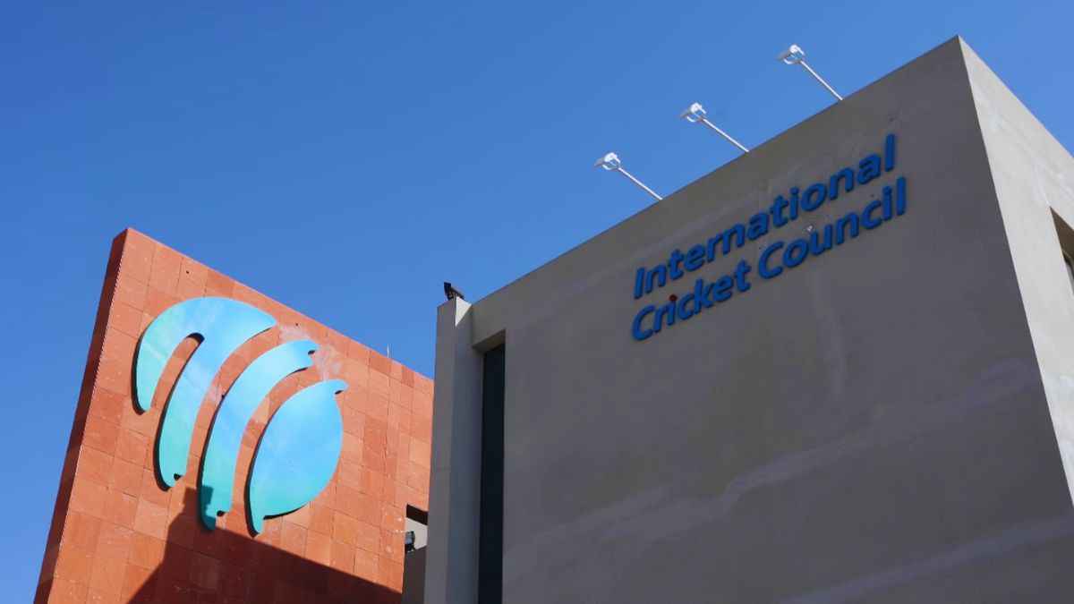 চার দিনের টেস্ট ম্যাচের পথে আইসিসি, পাঁচ দিন খেলবে তিনটি দল