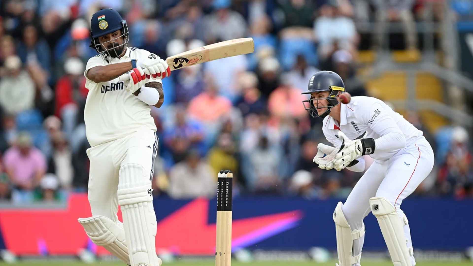 হেডিংলিতে ইংল্যান্ড-ভারতের হাড্ডাহাড্ডি লড়াই