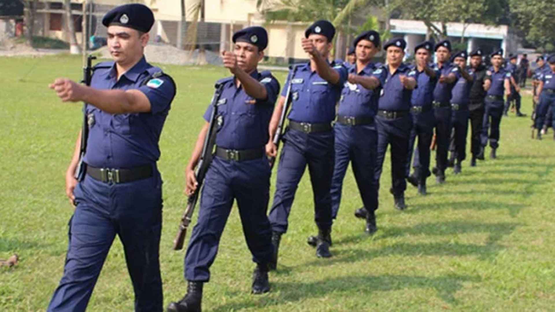 দেশজুড়ে কনস্টেবল নিয়োগ দেবে পুলিশ, ৪০ টাকা আবেদন ফি