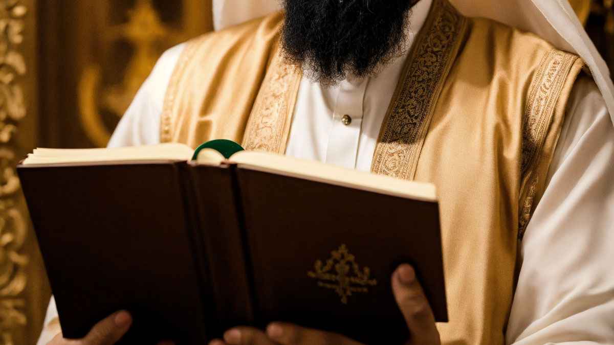 আরাফার দিনের এক রোজায় দুই বছরের গুনাহ মাফ, সহিহ হাদিসে কী আছে?