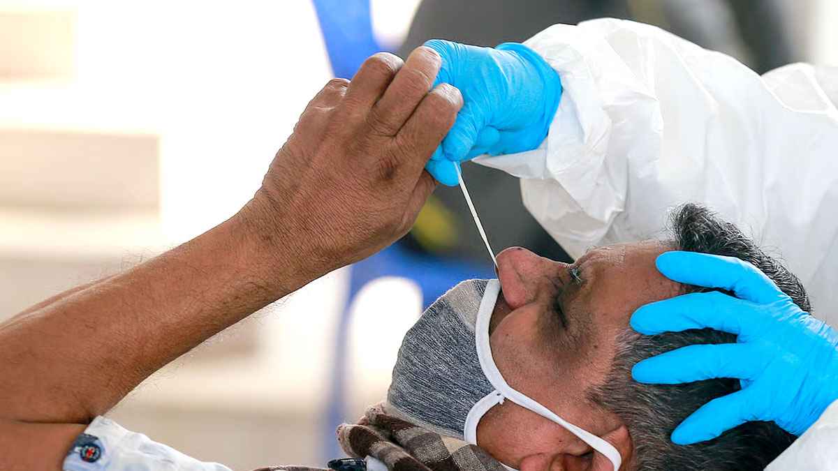 চট্টগ্রামে গাইডলাইন অনুযায়ী হচ্ছে না করোনা টেস্ট!