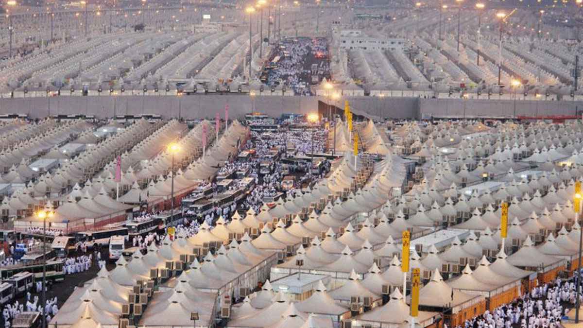 হজের আনুষ্ঠানিকতা শুরু, মিনায় যেসব আমল করবেন হাজিরা