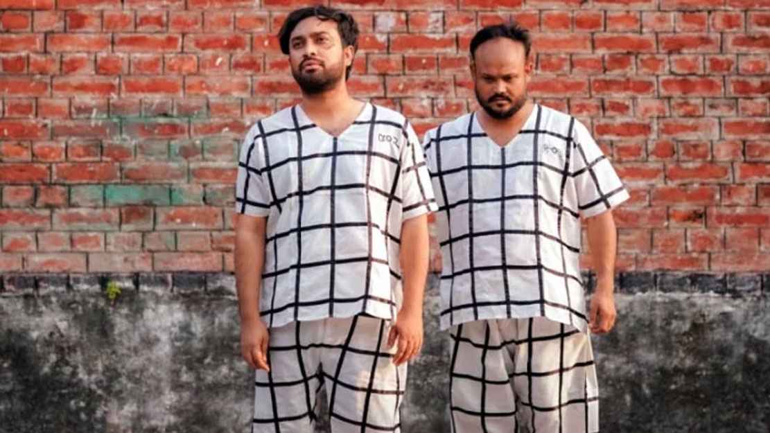 সাইফ হয়ে ওঠে ৫০২ নম্বর কয়েদি, আয়াত পড়ে যায় দ্বন্দ্বে!