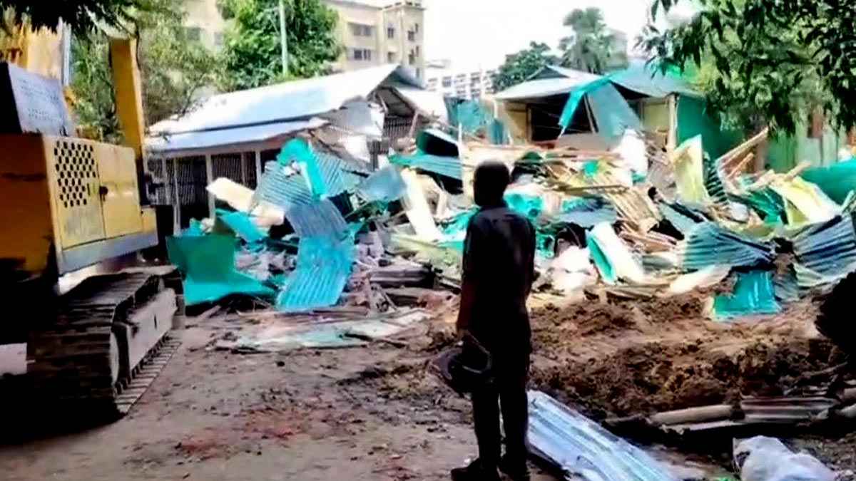 গাজীপুরের বন বিভাগের উচ্ছেদ অভিযান