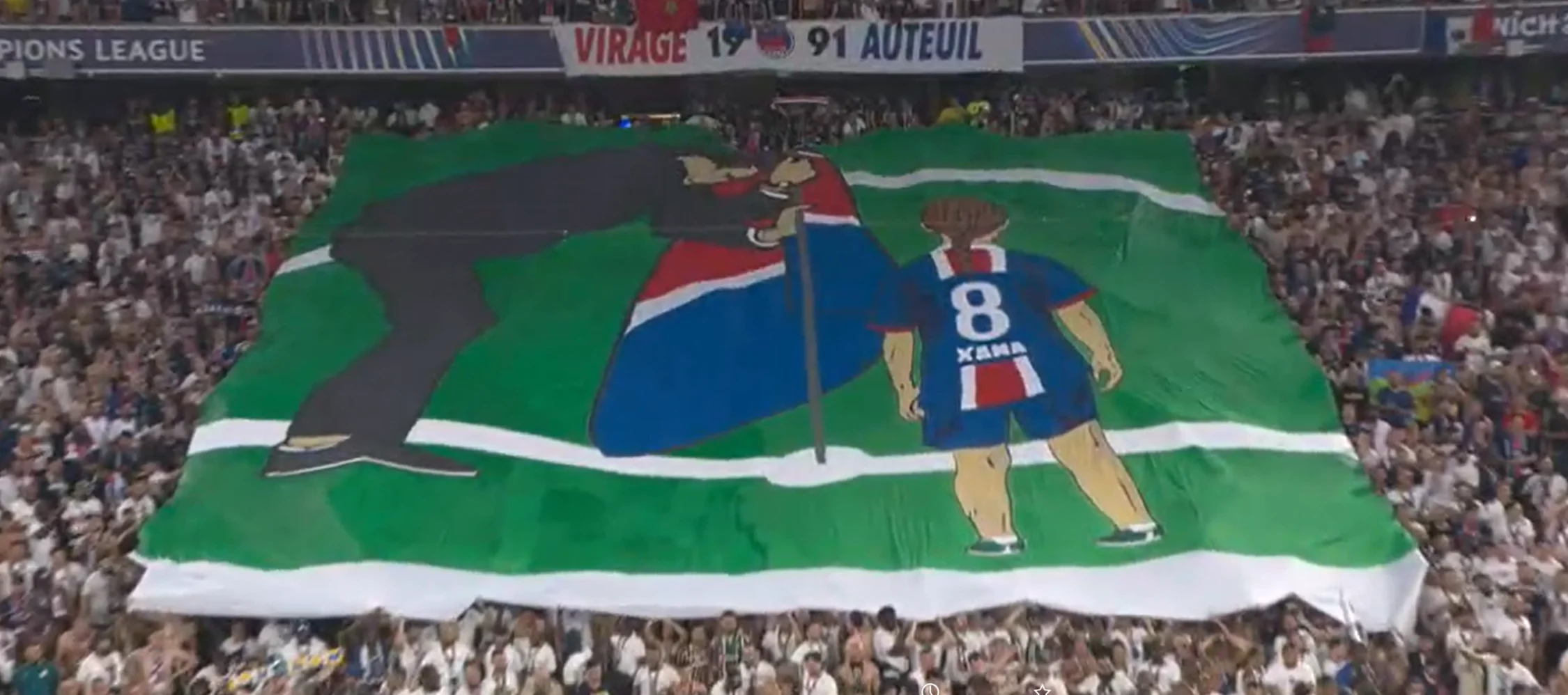 psg-fans-tifo-for-luis-enrique-and-his-deceased-daughter-v0-hwh5h70fo64f1 psg-fans-tifo-for-luis-enrique-and-his-deceased-daughter-v0-hwh5h70fo64f1
