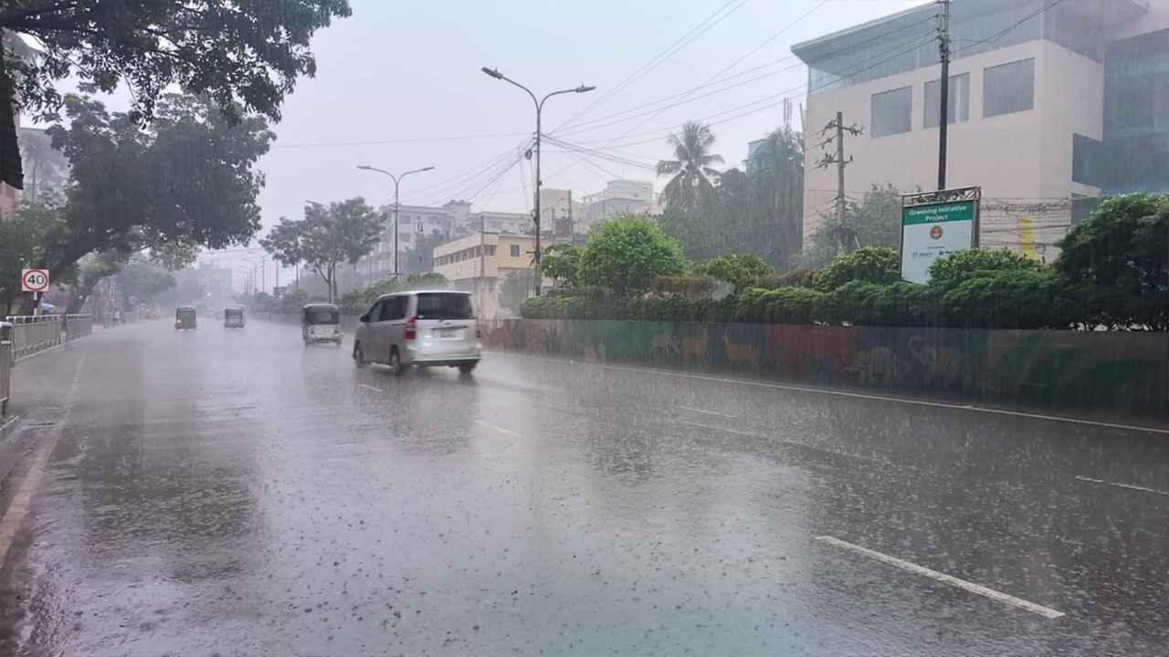 ৩ দিন ঢাকাসহ সারাদেশে ভারী বর্ষণের আভাস