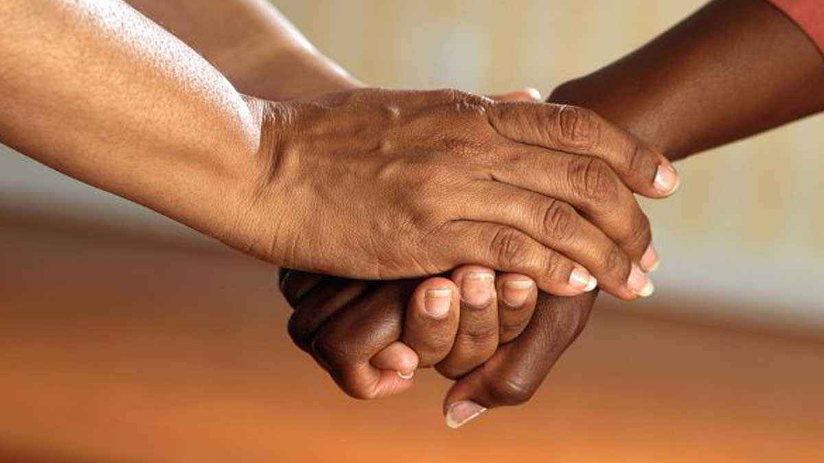 মানুষকে অপমান নয়, সম্মান দিন: ইসলামের কঠিন বার্তা