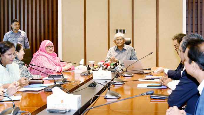 আন্দোলন যা হওয়ার হয়েছে, এখন ঠিকভাবে কাজ করুন: অর্থ উপদেষ্টা