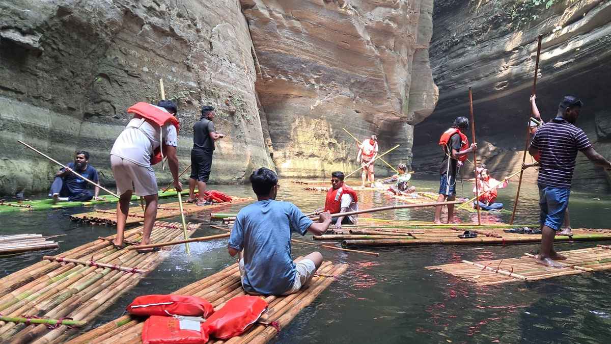 বান্দরবানে ‘দেবতাখুম’ পর্যটনকেন্দ্র বন্ধ ঘোষণা