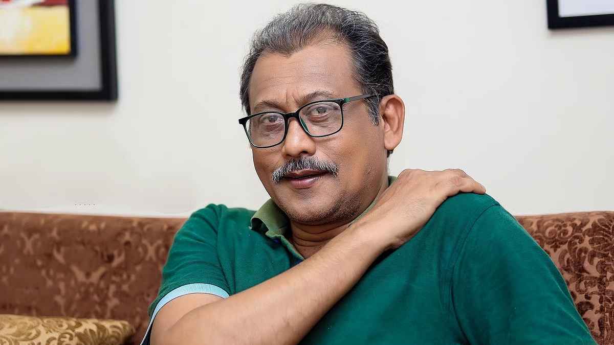 যশোরে মায়ের কাছে ফিরলেন সমু চৌধুরী