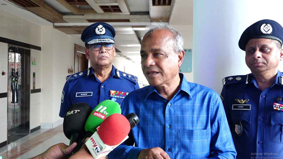 ‘মব সৃষ্টিতে পুলিশের কোনো ভুল থাকলে তদন্ত করে ব্যবস্থা নেওয়া হবে’