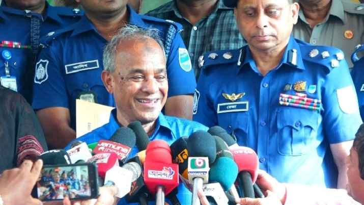 কলঙ্ক মোচনের জন্য পুলিশকে মানবিক হতে হবে: স্বরাষ্ট্র উপদেষ্টা