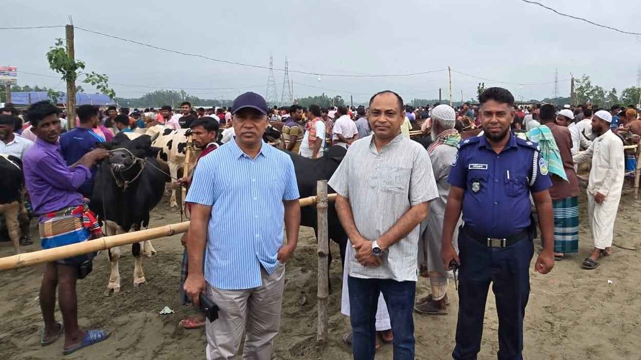 পশুর হাটে চাঁদাসহ ক্রয়-বিক্রয়ের সমস্যা হলে পুলিশকে জানানোর পরামর্শ