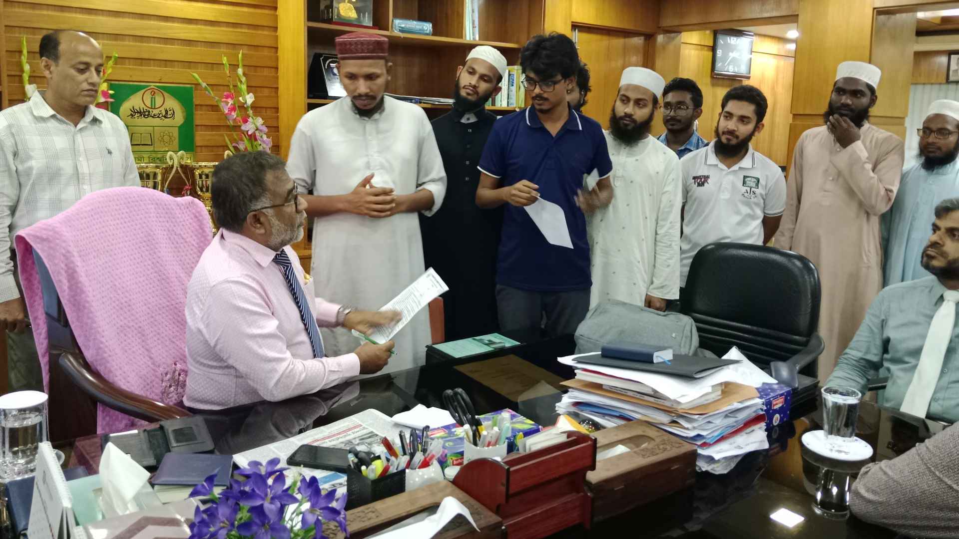 মহাসড়ক সংস্কারসহ ১০ দাবি ইবি ছাত্র আন্দোলনের