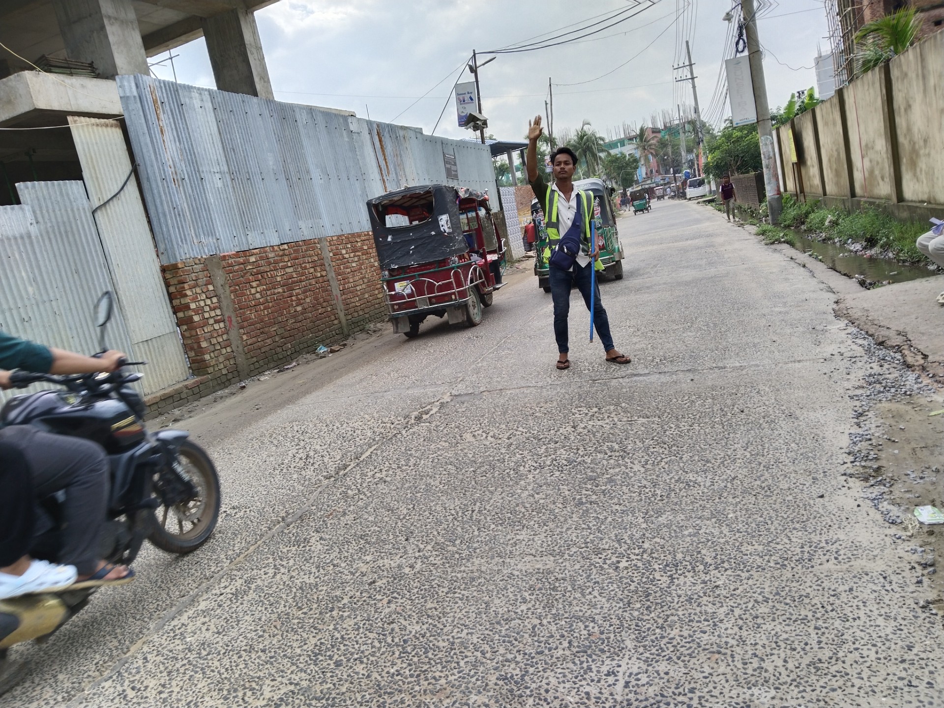 thumbnail_1000180069